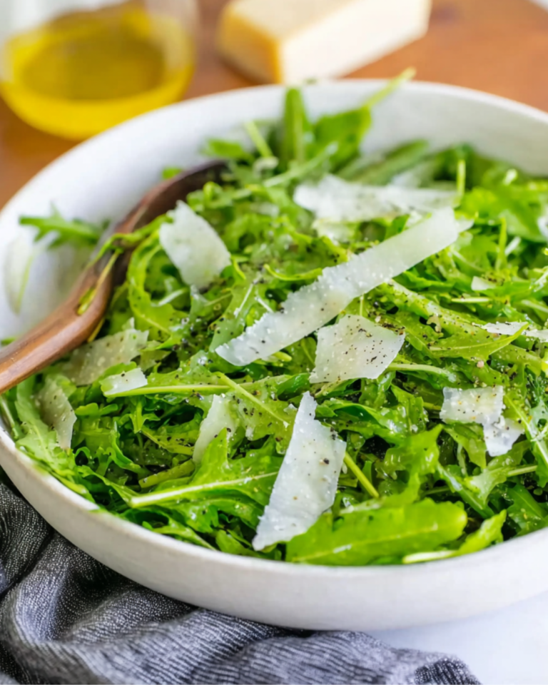 Rucola-Salat mit Parmesan – Einfaches und aromatisches Rezept